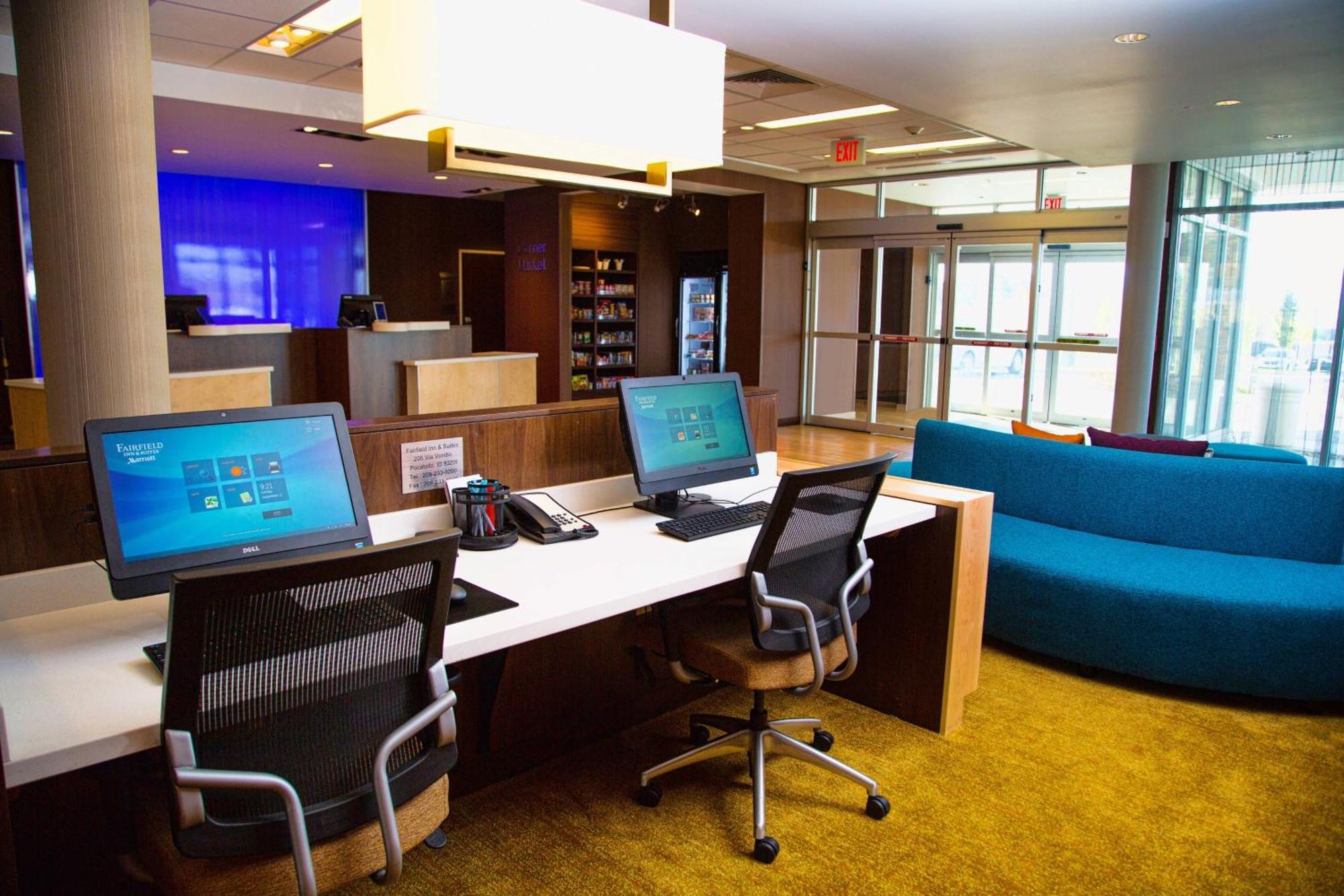 Fairfield Inn & Suites By Marriott פוקטלו מראה חיצוני תמונה