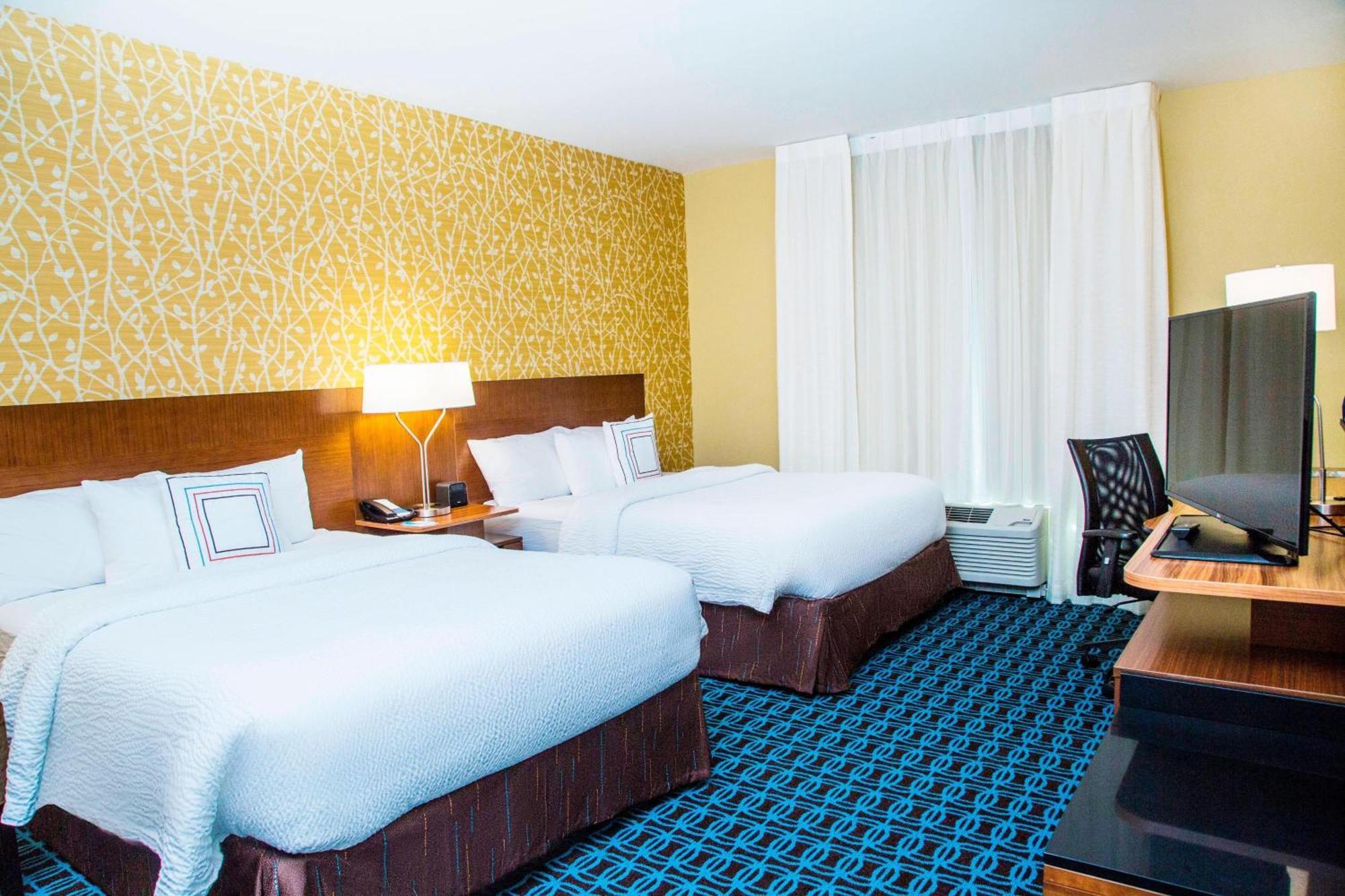 Fairfield Inn & Suites By Marriott פוקטלו מראה חיצוני תמונה